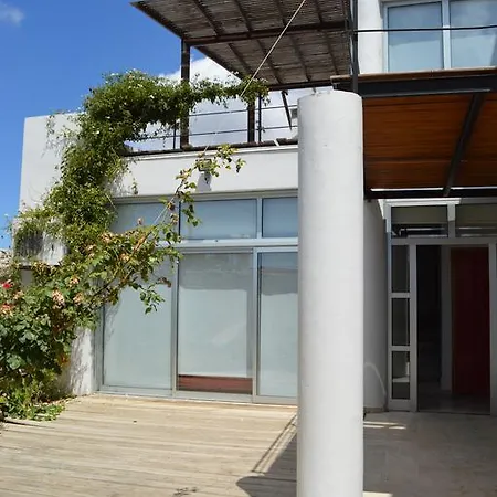 Thea Lasa House *